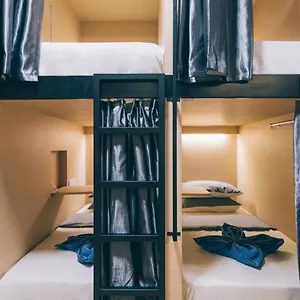 Wanderloft Capsule Singapura