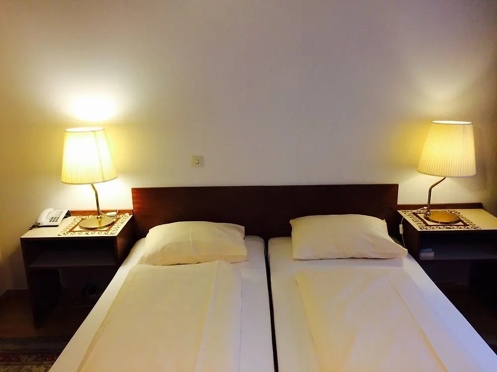 Pension Hotel Mariahilf Vienna 3*,