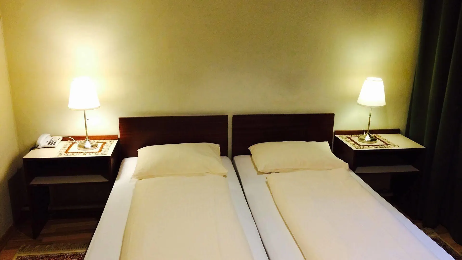 Pension Hotel Mariahilf Wenen